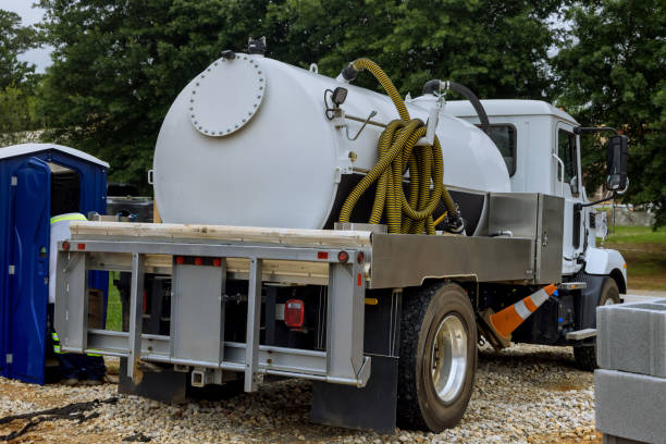 Best Porta potty delivery and setup  in Sugarcreek, PA